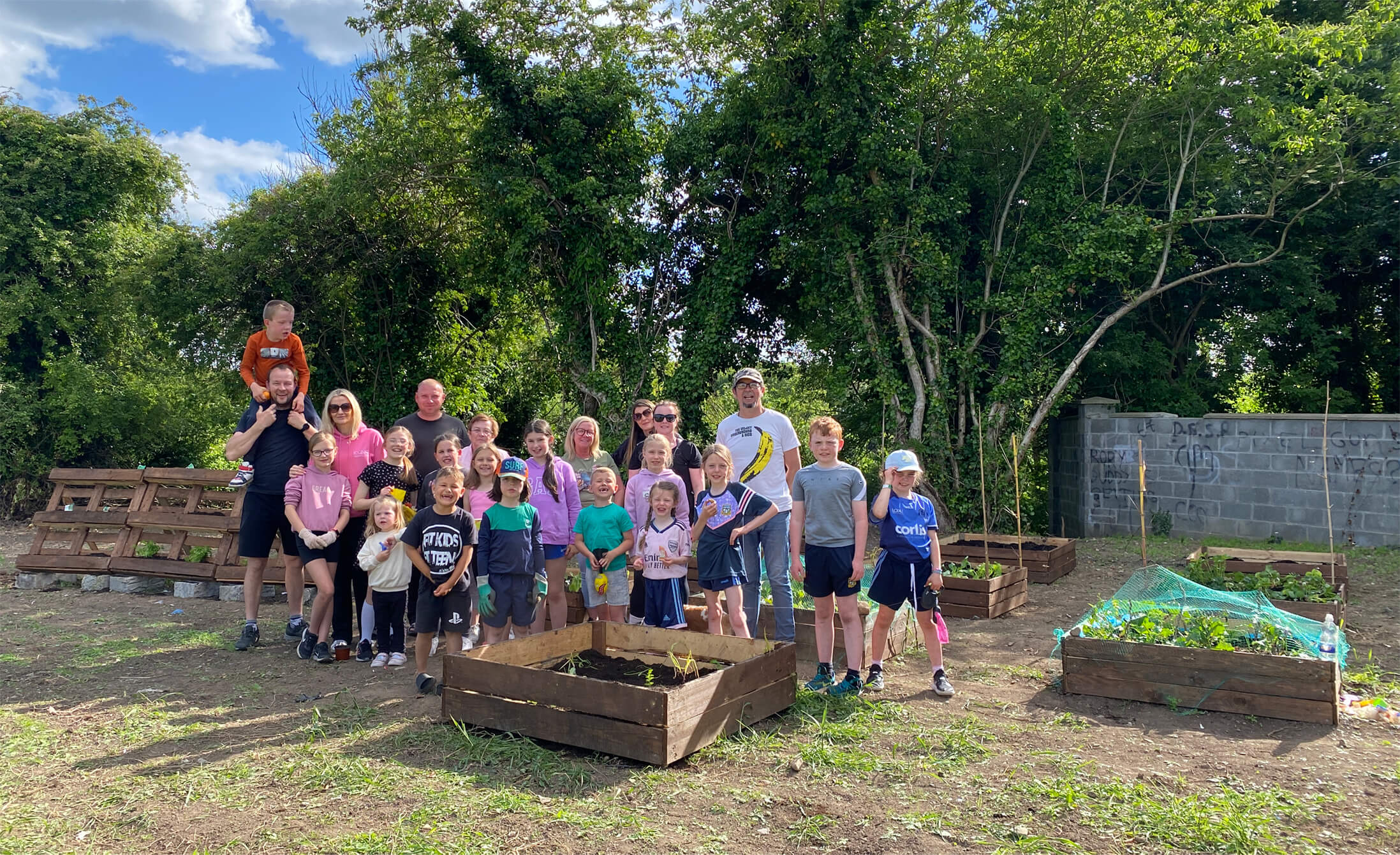 Silverlawn kids planting vegetable patch